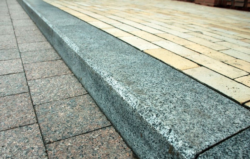 Тротуарная плитка: готовим поверхность для укладки